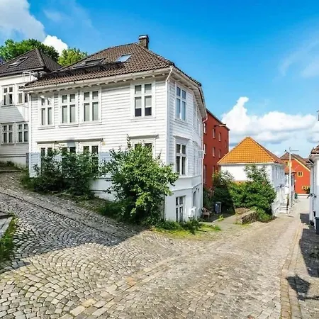 Renovated Retreat In Beautiful Area Near Bryggen